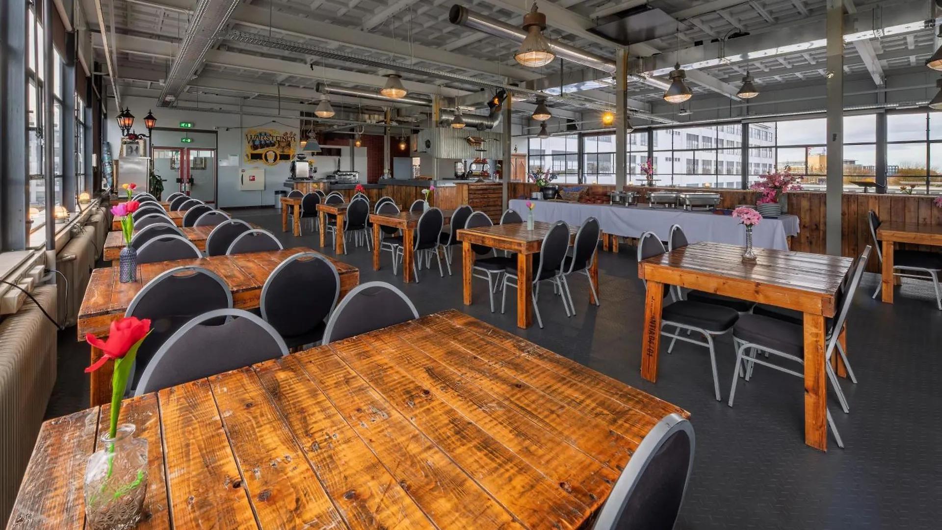Stayokay Hostel Eindhoven - Blue Collar