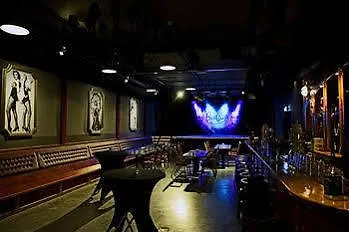 Stayokay Hostel Eindhoven - Blue Collar Netherlands